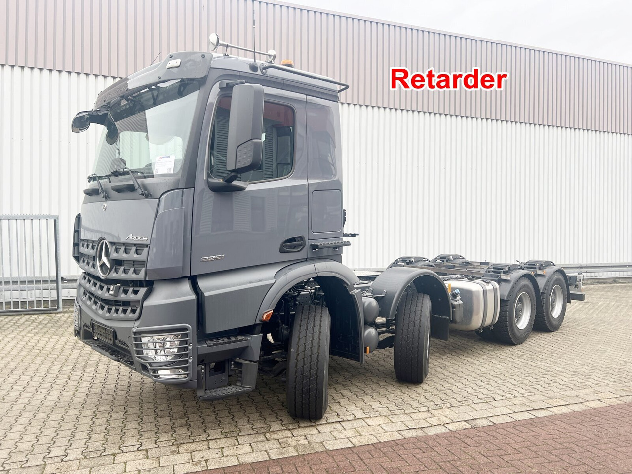 Mercedes-Benz Arocs 3251 L 8x4/4 Arocs 3251 L 8x4/4, mit Motorabtrieb C plus NA - Вантажівка шасі: фото 1 Mercedes-Benz Arocs 3251 L 8x4/4 Arocs 3251 L 8x4/4, mit Motorabtrieb C plus NA - Вантажівка шасі: фото 1