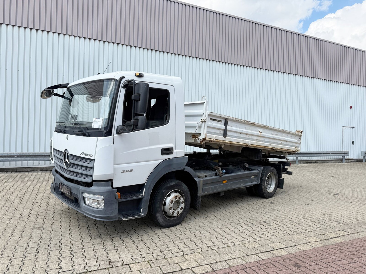 Mercedes-Benz Atego 1223 K 4x2 Atego 1223 K 4x2, 2x AHK - Самоскид вантажівка: фото 1 Mercedes-Benz Atego 1223 K 4x2 Atego 1223 K 4x2, 2x AHK - Самоскид вантажівка: фото 1