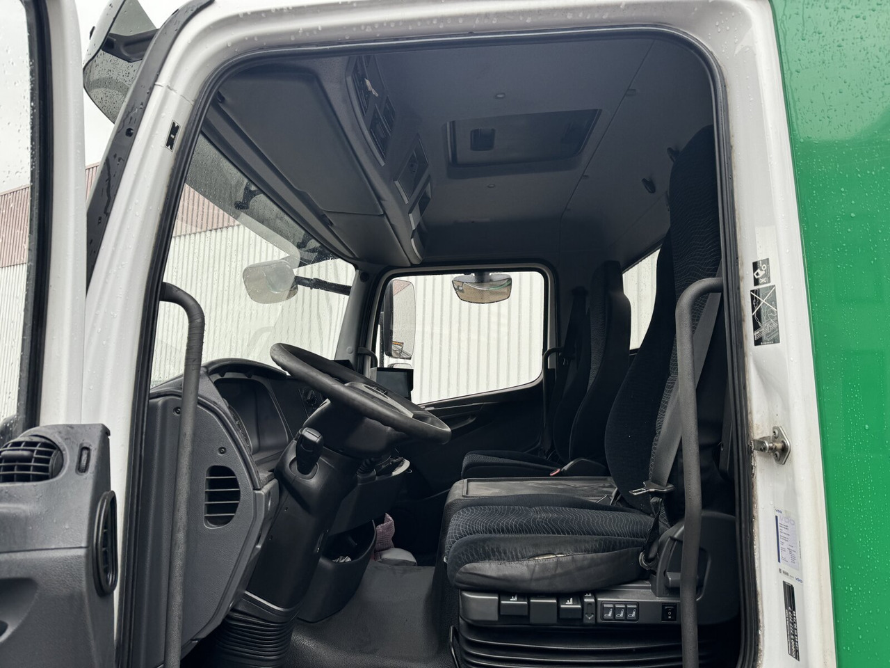 Mercedes-Benz Atego 1223 L 4x2 Atego 1223 L 4x2 mit Heckkran Atlas 88.3-A2L, Funk - Вантажівка з маніпулятором, Бортова вантажівка/ Платформа: фото 4 Mercedes-Benz Atego 1223 L 4x2 Atego 1223 L 4x2 mit Heckkran Atlas 88.3-A2L, Funk - Вантажівка з маніпулятором, Бортова вантажівка/ Платформа: фото 4
