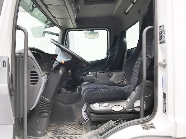 Mercedes-Benz Atego 1224 L 4x2 Atego 1224 L 4x2 Glastransporter, gegen Aufpreis Heckkran Fassi F95A21 - Бортова вантажівка/ Платформа, Вантажівка з маніпулятором: фото 3 Mercedes-Benz Atego 1224 L 4x2 Atego 1224 L 4x2 Glastransporter, gegen Aufpreis Heckkran Fassi F95A21 - Бортова вантажівка/ Платформа, Вантажівка з маніпулятором: фото 3