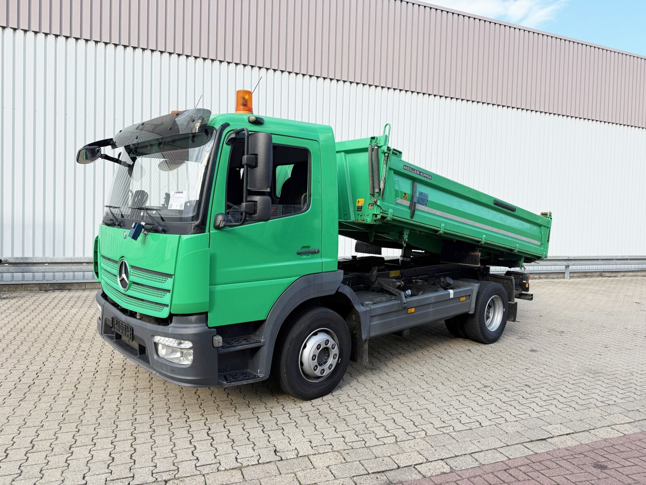 Mercedes-Benz Atego 1530 K 4x2 Atego 1530 K 4x2, 2x AHK - Самоскид вантажівка: фото 1 Mercedes-Benz Atego 1530 K 4x2 Atego 1530 K 4x2, 2x AHK - Самоскид вантажівка: фото 1