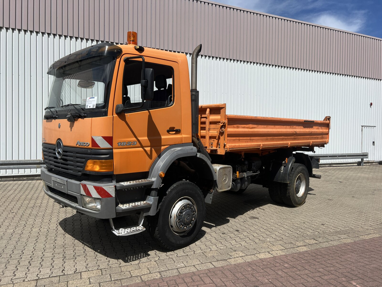 Mercedes-Benz Atego 1823 AK 4x4 Atego 1823 AK 4x4 - Самоскид вантажівка: фото 1 Mercedes-Benz Atego 1823 AK 4x4 Atego 1823 AK 4x4 - Самоскид вантажівка: фото 1