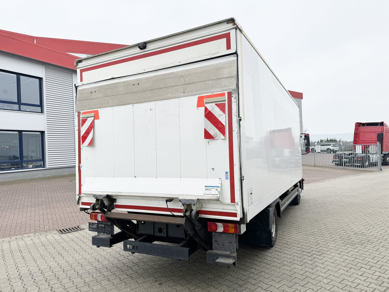 Вантажівка з закритим кузовом Mercedes-Benz Atego 816 4x2 Atego 816 4x2 mit LBW BÄR: фото 8