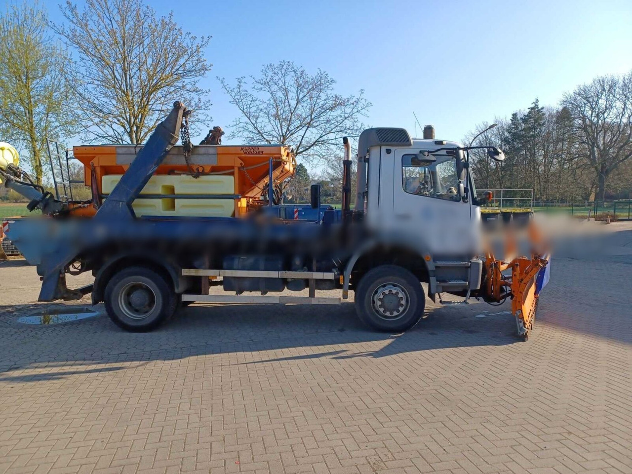 Mercedes-Benz Axor 1824 4x4 Axor 1824 4x4, Tele-Absetzer, Winterdienstausstattung - Скіповий навантажувач вантажівка: фото 3 Mercedes-Benz Axor 1824 4x4 Axor 1824 4x4, Tele-Absetzer, Winterdienstausstattung - Скіповий навантажувач вантажівка: фото 3
