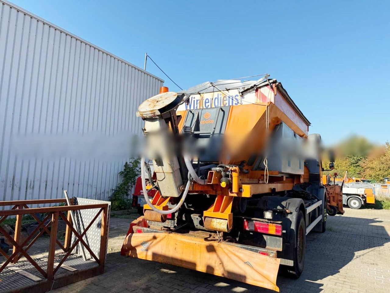 Mercedes-Benz Axor 1824 L 4x2 Axor 1824 L 4x2, Motorabtrieb, Winterdienstausstattung - Гаковий мультиліфт вантажівка: фото 3 Mercedes-Benz Axor 1824 L 4x2 Axor 1824 L 4x2, Motorabtrieb, Winterdienstausstattung - Гаковий мультиліфт вантажівка: фото 3