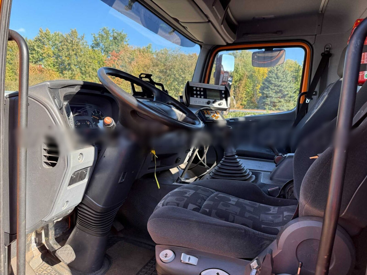 Mercedes-Benz Axor 1824 L 4x2 Axor 1824 L 4x2, Motorabtrieb, Winterdienstausstattung - Гаковий мультиліфт вантажівка: фото 5 Mercedes-Benz Axor 1824 L 4x2 Axor 1824 L 4x2, Motorabtrieb, Winterdienstausstattung - Гаковий мультиліфт вантажівка: фото 5