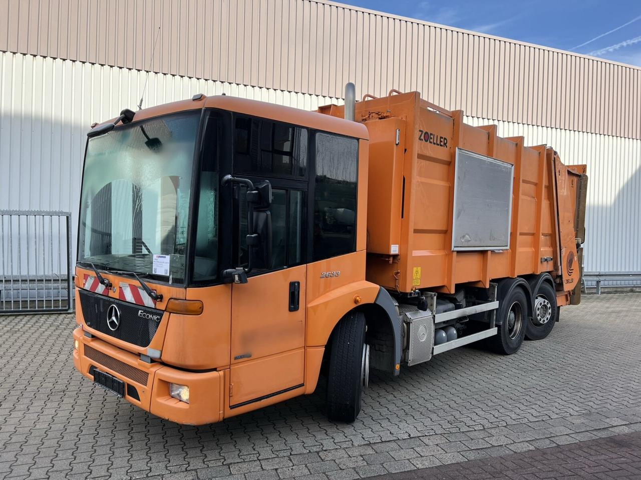 Mercedes-Benz Econic 2633 L 6x2/4 NLA Econic 2633 L 6x2/4 NLA, Lenkachse, Zöller Medium XL, Zöller-Schüttung - Сміттєвози: фото 1 Mercedes-Benz Econic 2633 L 6x2/4 NLA Econic 2633 L 6x2/4 NLA, Lenkachse, Zöller Medium XL, Zöller-Schüttung - Сміттєвози: фото 1