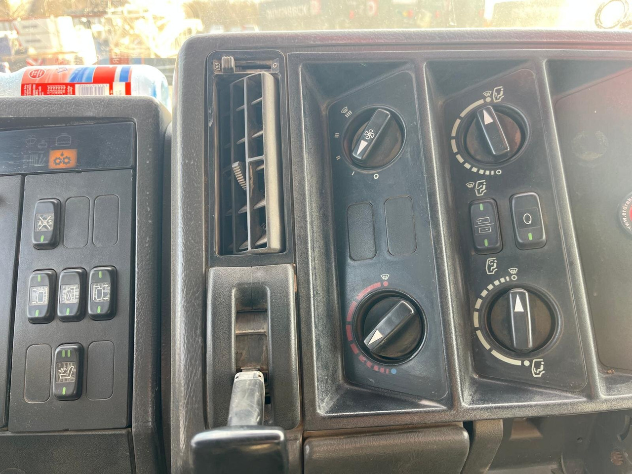 Mercedes-Benz SK 1824 AK 4x4 SK 1824 AK 4x4 - Самоскид вантажівка: фото 2 Mercedes-Benz SK 1824 AK 4x4 SK 1824 AK 4x4 - Самоскид вантажівка: фото 2