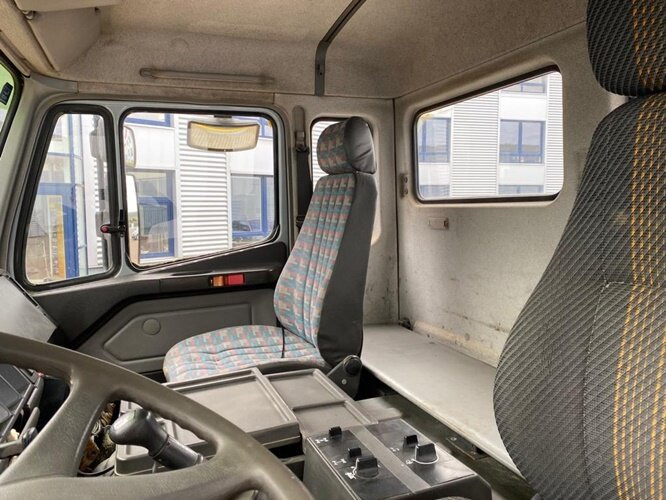 Mercedes-Benz SK 1824 AK 4x4 SK 1824 AK 4x4 Chassis - Вантажівка шасі: фото 5 Mercedes-Benz SK 1824 AK 4x4 SK 1824 AK 4x4 Chassis - Вантажівка шасі: фото 5