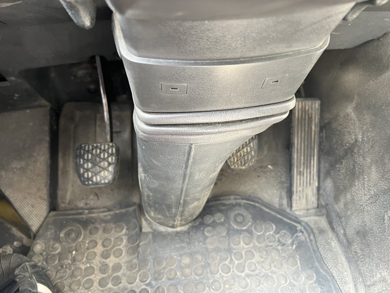 Mercedes-Benz SK II 2638/44 A 6x6 SK II 2638/44 A 6x6, V8, Retarder - Вантажівка шасі: фото 4 Mercedes-Benz SK II 2638/44 A 6x6 SK II 2638/44 A 6x6, V8, Retarder - Вантажівка шасі: фото 4