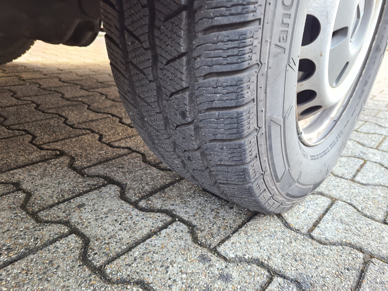 Суцільнометалевий фургон Mercedes-Benz Sprinter 316 KA 4x2 Sprinter 316 KA 4x2, Rettungswagen: фото 14