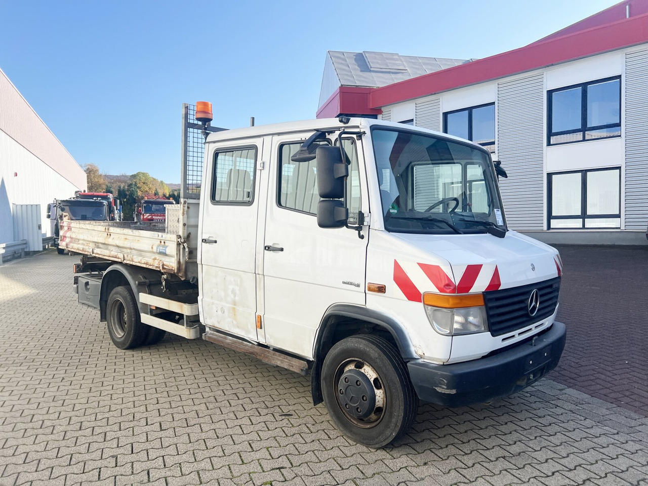 Mercedes-Benz Vario 816 D 4x2 Doka Vario 816 D 4x2 Doka, 2x AHK, Meiller Kipper - Самоскид вантажівка: фото 2 Mercedes-Benz Vario 816 D 4x2 Doka Vario 816 D 4x2 Doka, 2x AHK, Meiller Kipper - Самоскид вантажівка: фото 2
