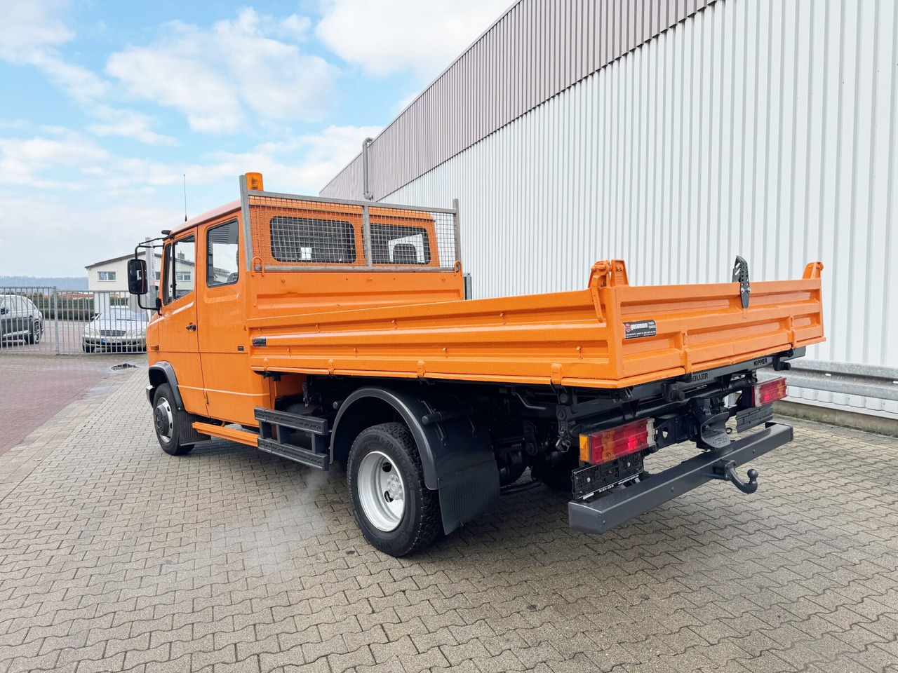 Малотоннажний самоскид, Вантажопасажирський фургон Mercedes-Benz Vario 816 D 4x2 Doka Vario 816 D 4x2 Doka, 2x AHK, Meiller Kipper, Ex-Stadtverwaltung: фото 10