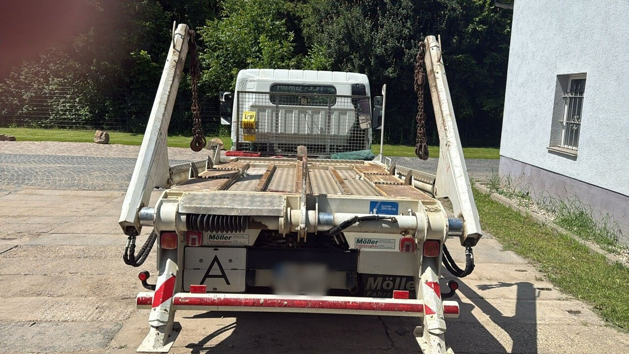 Mitsubishi Canter Fuso 7C15 4x2 Canter Fuso 7C15 4x2, Tele-Absetzer, Vereiterbar bis 10m³ - Скіповий навантажувач вантажівка: фото 4 Mitsubishi Canter Fuso 7C15 4x2 Canter Fuso 7C15 4x2, Tele-Absetzer, Vereiterbar bis 10m³ - Скіповий навантажувач вантажівка: фото 4