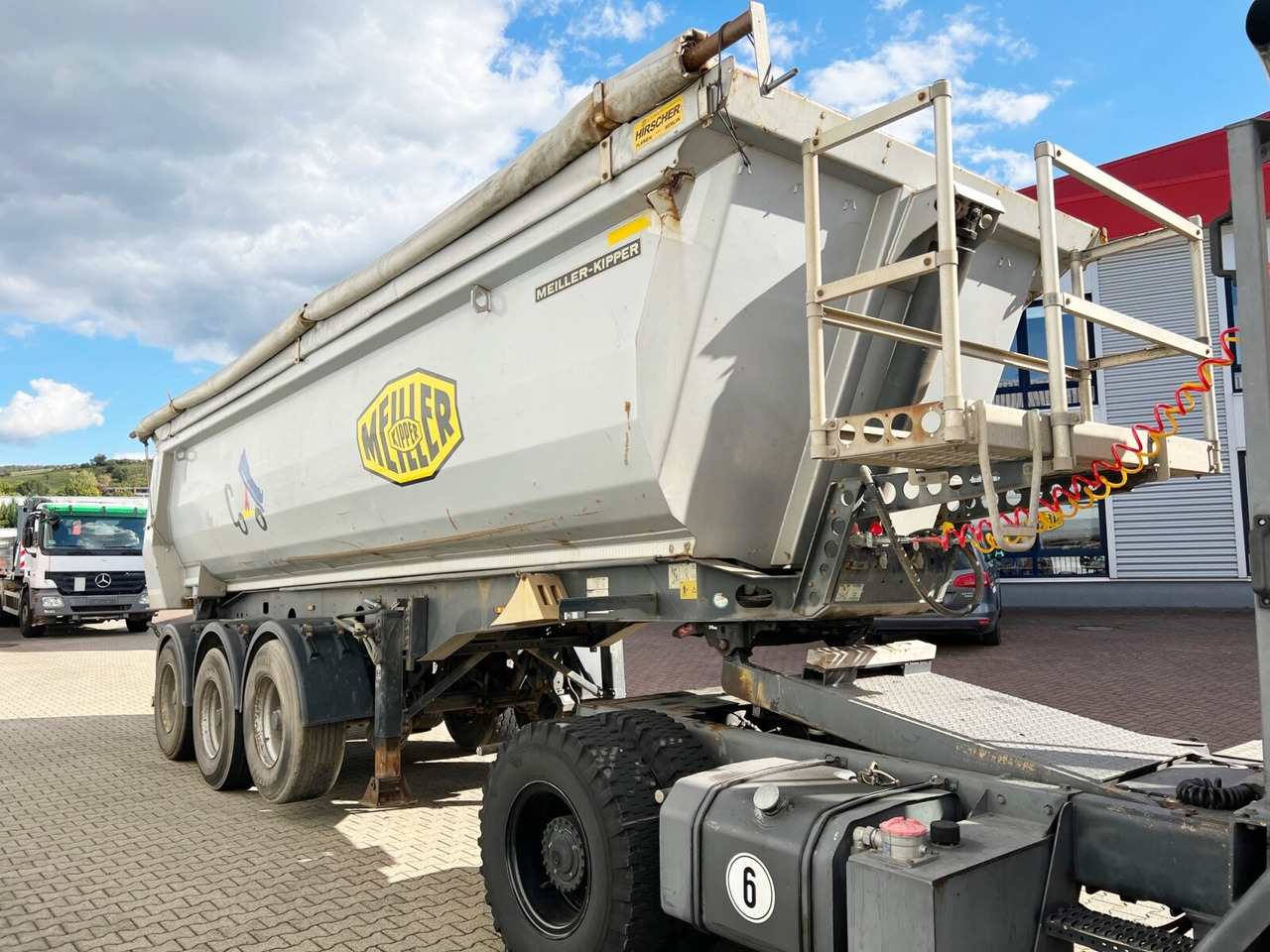 Meiller MHPS 12/27 MHPS 12/27 NOSS2, Stahlmulde ca. 26m³, Liftachse - Напівпричіп: фото 1 Meiller MHPS 12/27 MHPS 12/27 NOSS2, Stahlmulde ca. 26m³, Liftachse - Напівпричіп: фото 1