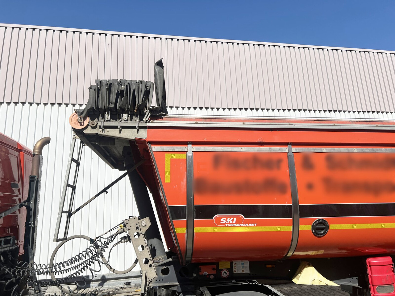 Schmitz Cargobull SKI 24 SL 7.2 SKI 24 SL 7.2, Thermo-Stahlmulde ca. 24m³, Liftachse, E-Verdeck - Напівпричіп: фото 3 Schmitz Cargobull SKI 24 SL 7.2 SKI 24 SL 7.2, Thermo-Stahlmulde ca. 24m³, Liftachse, E-Verdeck - Напівпричіп: фото 3