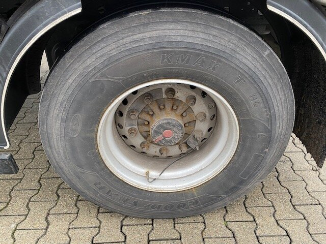 Orten PRASQ 18 Getränkeanhänger PRASQ 18 Getränkeanhänger, Stapleraufnahme, 12x VORHANDEN! - Закритий кузов причіп: фото 4 Orten PRASQ 18 Getränkeanhänger PRASQ 18 Getränkeanhänger, Stapleraufnahme, 12x VORHANDEN! - Закритий кузов причіп: фото 4