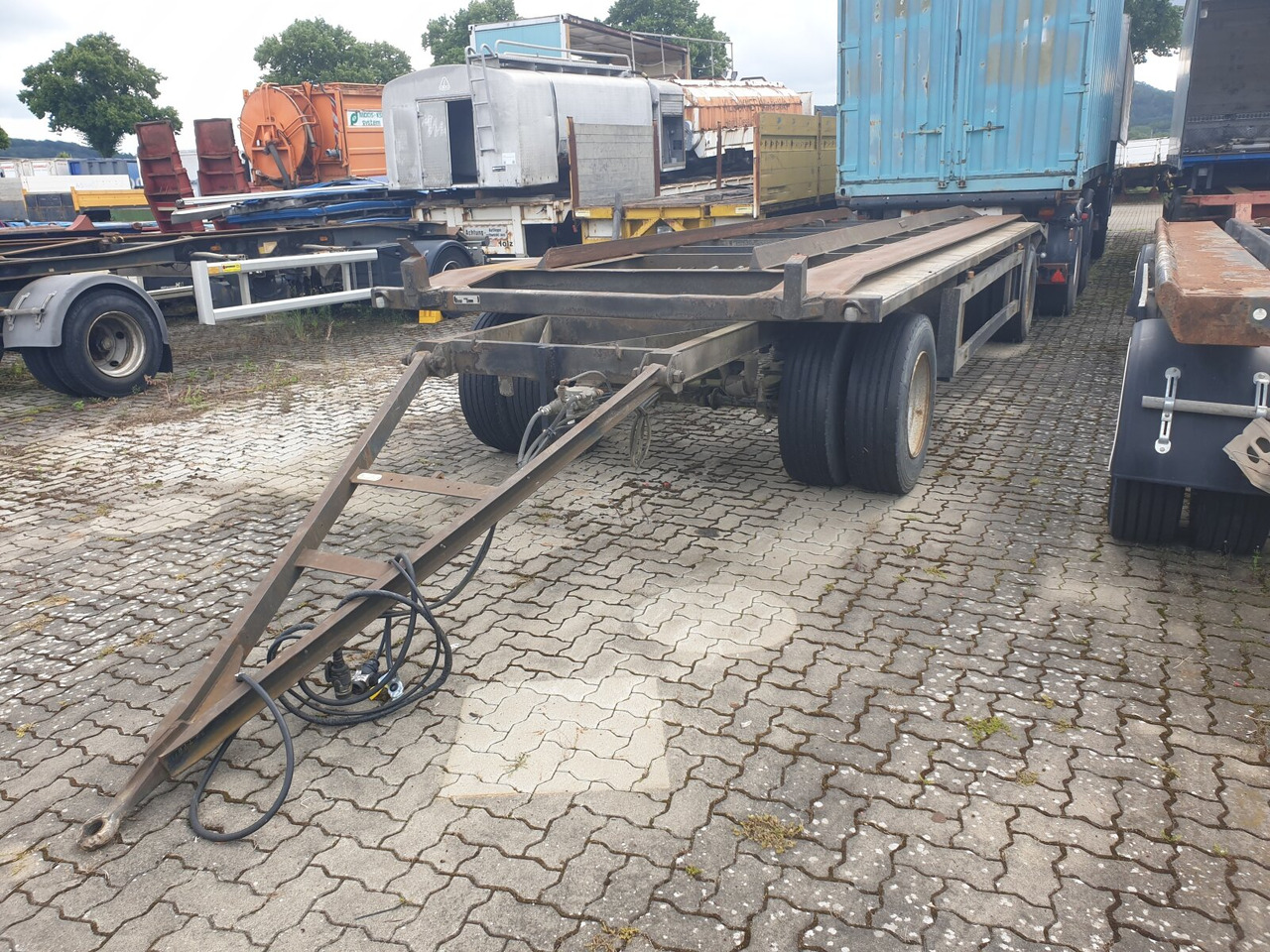 Причіп мультиліфт/ Бункеровоз RARA-18 RARA-18: фото 12 Причіп мультиліфт/ Бункеровоз RARA-18 RARA-18: фото 12