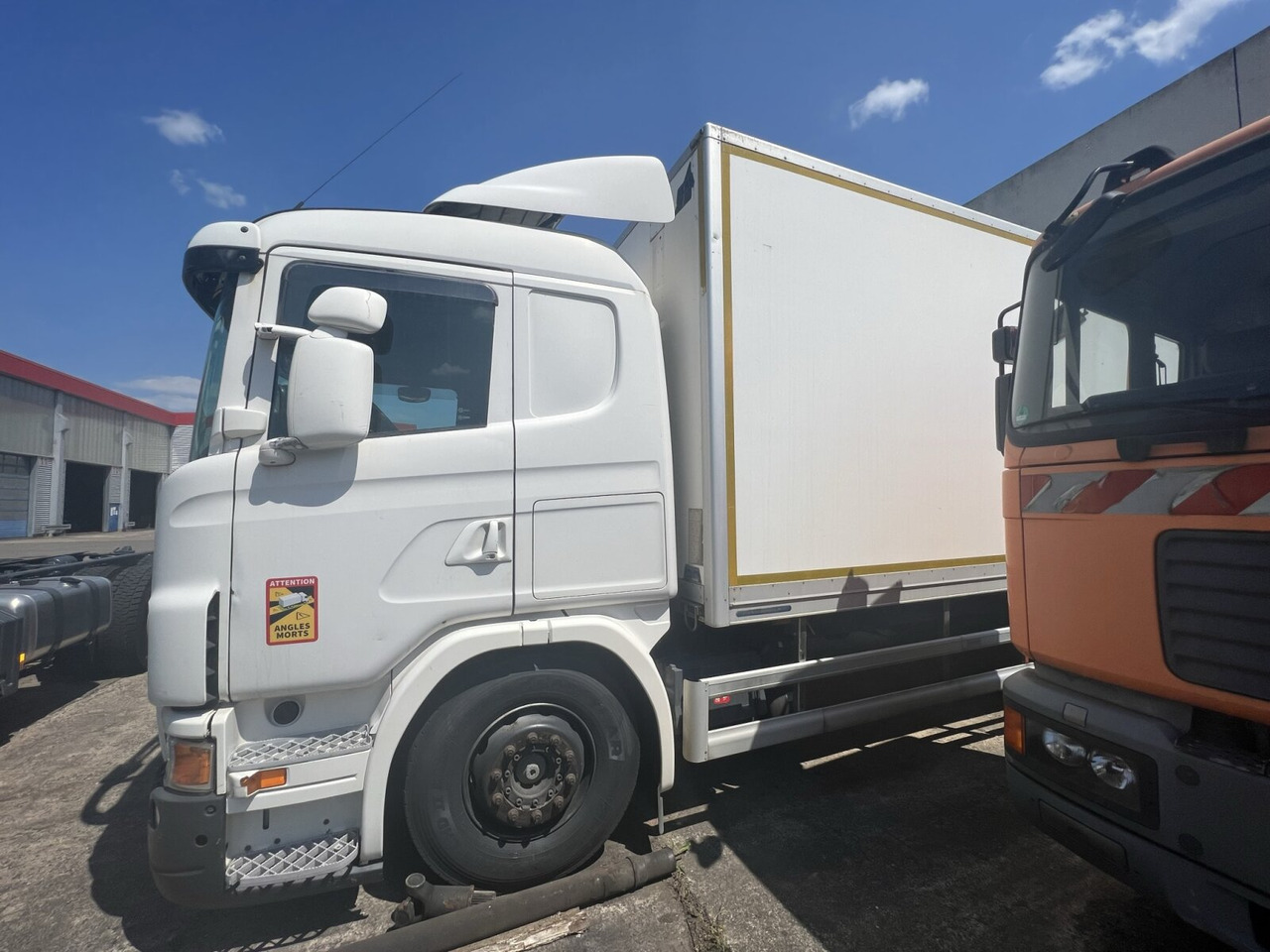 Scania G420 6x2, ERSATZTEILSPENDER! G420 6x2, Liftachse, Hiab LBW, Motor defekt! - Вантажівка з закритим кузовом: фото 2 Scania G420 6x2, ERSATZTEILSPENDER! G420 6x2, Liftachse, Hiab LBW, Motor defekt! - Вантажівка з закритим кузовом: фото 2