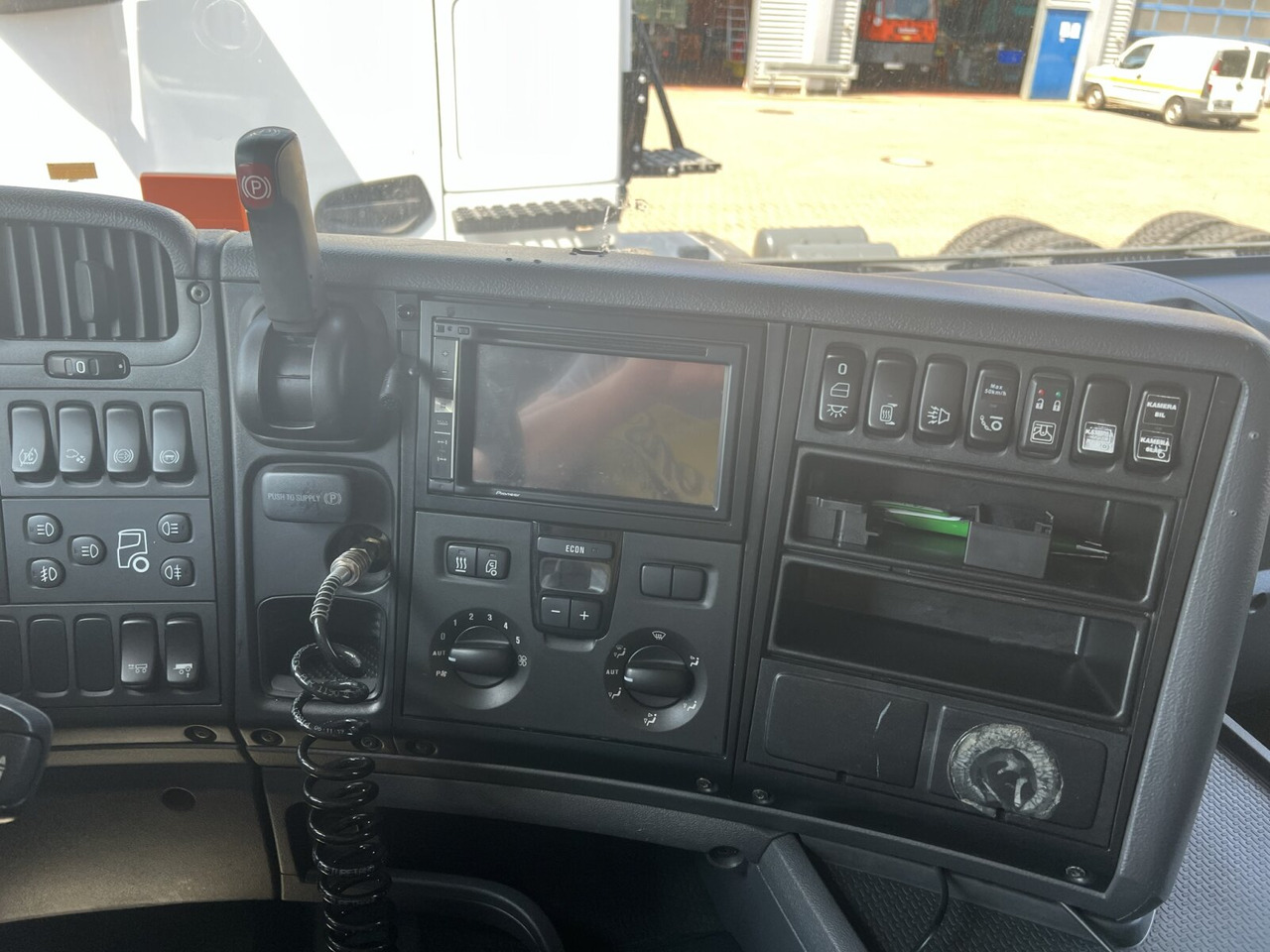 Вантажівка з закритим кузовом Scania G420 6x2, ERSATZTEILSPENDER! G420 6x2, Liftachse, Hiab LBW, Motor defekt!: фото 6