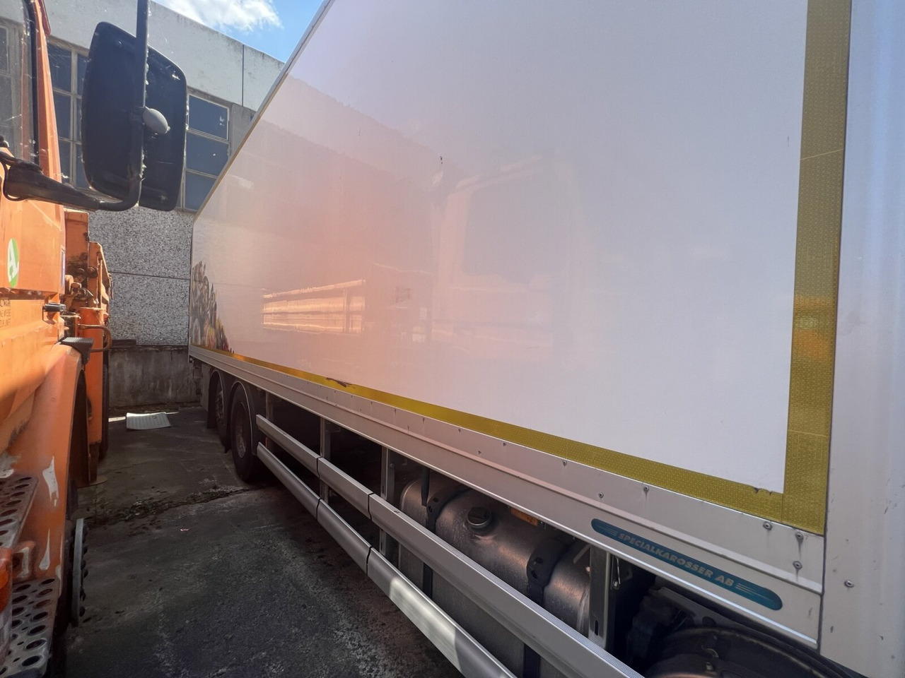 Вантажівка з закритим кузовом Scania G420 6x2, ERSATZTEILSPENDER! G420 6x2, Liftachse, Hiab LBW, Motor defekt!: фото 10