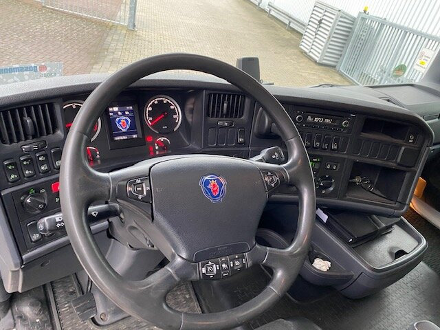 Scania R450 LB 6x2-4 R450 LB 6x2-4 Getränkekoffer, Retarder, Lift-/Lenkachse, Stapleraufnahme - Вантажівка з закритим кузовом: фото 5 Scania R450 LB 6x2-4 R450 LB 6x2-4 Getränkekoffer, Retarder, Lift-/Lenkachse, Stapleraufnahme - Вантажівка з закритим кузовом: фото 5