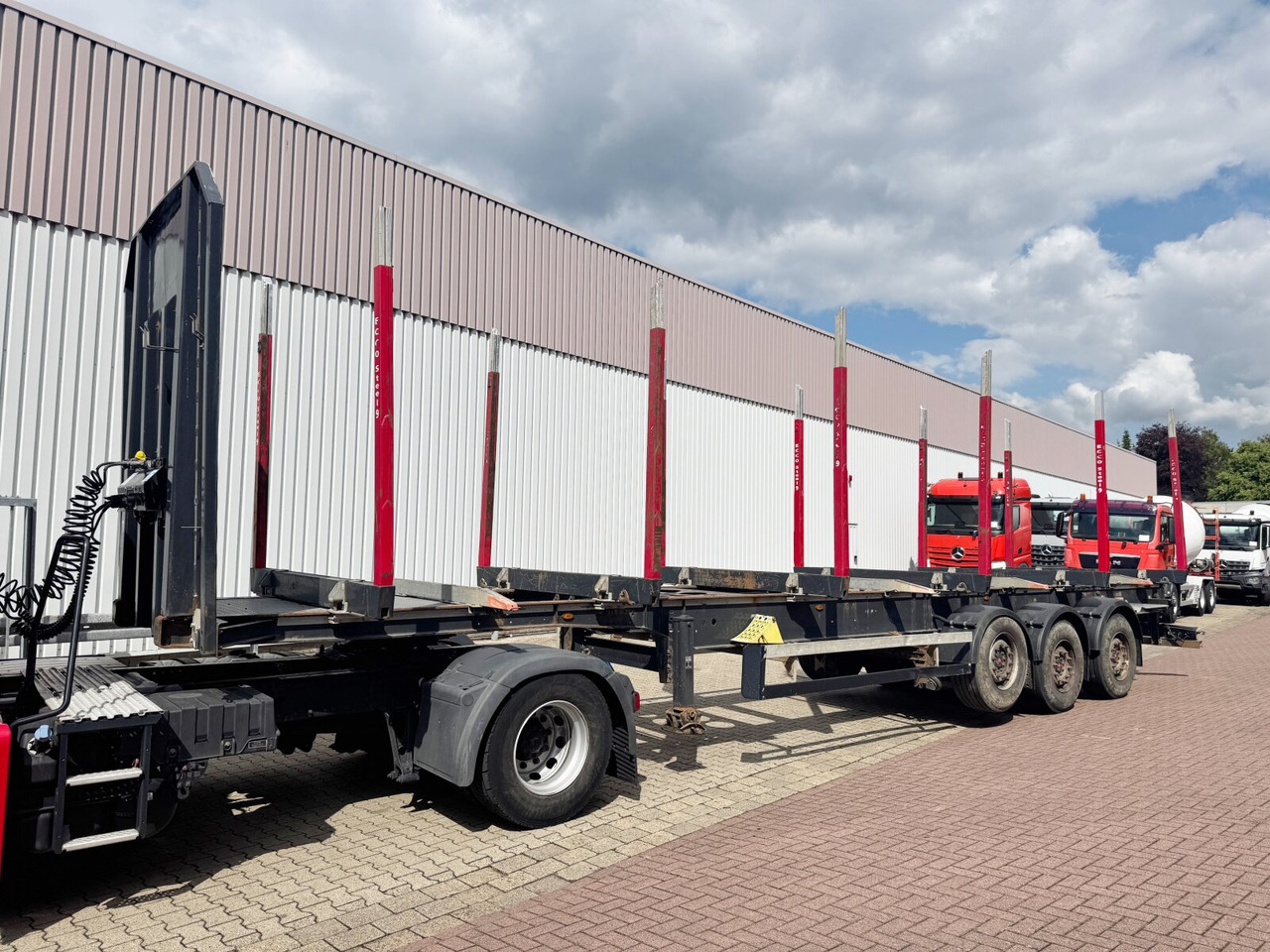 Schwarzmüller 3-Achs Holzauflieger 3-Achs Holzauflieger, Liftachse, MEHRFACH VORHANDEN! - Напівпричіп лісовоз: фото 1 Schwarzmüller 3-Achs Holzauflieger 3-Achs Holzauflieger, Liftachse, MEHRFACH VORHANDEN! - Напівпричіп лісовоз: фото 1