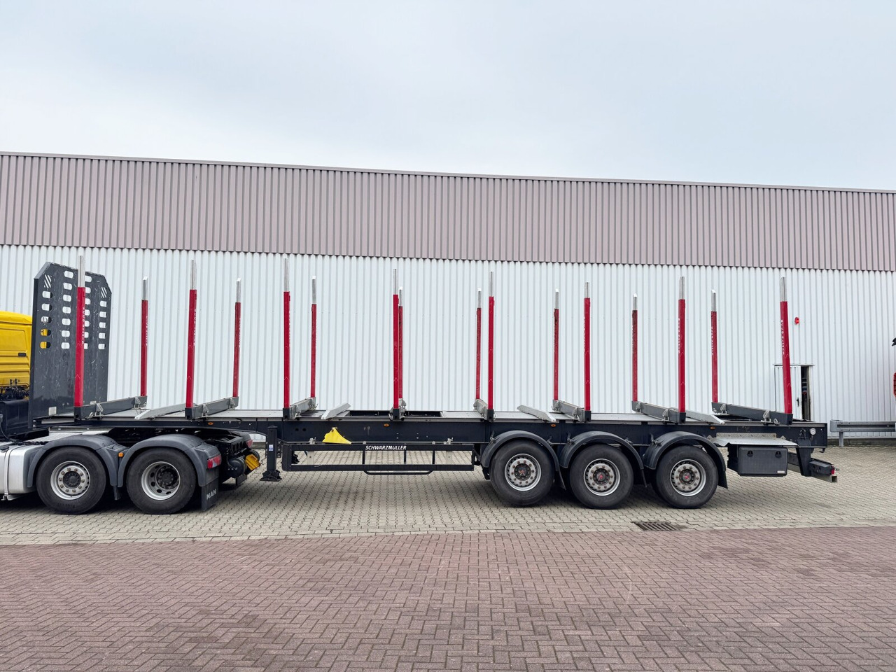 Schwarzmüller 3-Achs Holzauflieger 3-Achs Holzauflieger, Liftachse, MEHRFACH VORHANDEN! - Напівпричіп лісовоз: фото 4 Schwarzmüller 3-Achs Holzauflieger 3-Achs Holzauflieger, Liftachse, MEHRFACH VORHANDEN! - Напівпричіп лісовоз: фото 4