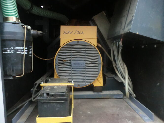 - Tank-Aufbau Tank-Aufbauauf Wunsch mit Separatmotor, Stromgenerator, Hydraulik - Резервуар для зберігання: фото 4 - Tank-Aufbau Tank-Aufbauauf Wunsch mit Separatmotor, Stromgenerator, Hydraulik - Резервуар для зберігання: фото 4