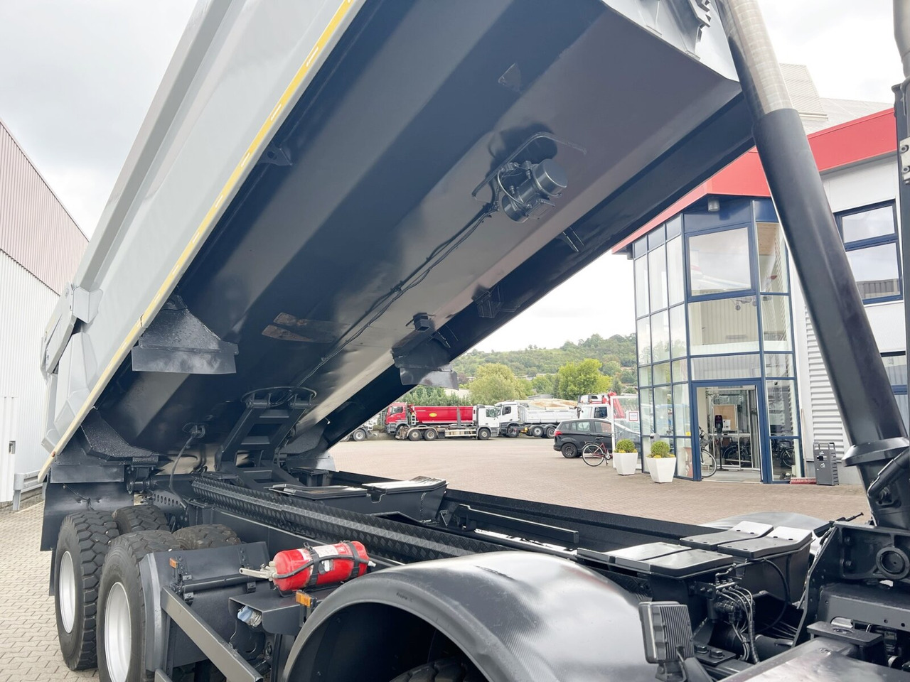 Самоскид Tatra Phoenix 8x8 Phoenix 8x8, Stahlmulde ca. 22m³, hydr. Heckklappe: фото 13 Самоскид Tatra Phoenix 8x8 Phoenix 8x8, Stahlmulde ca. 22m³, hydr. Heckklappe: фото 13