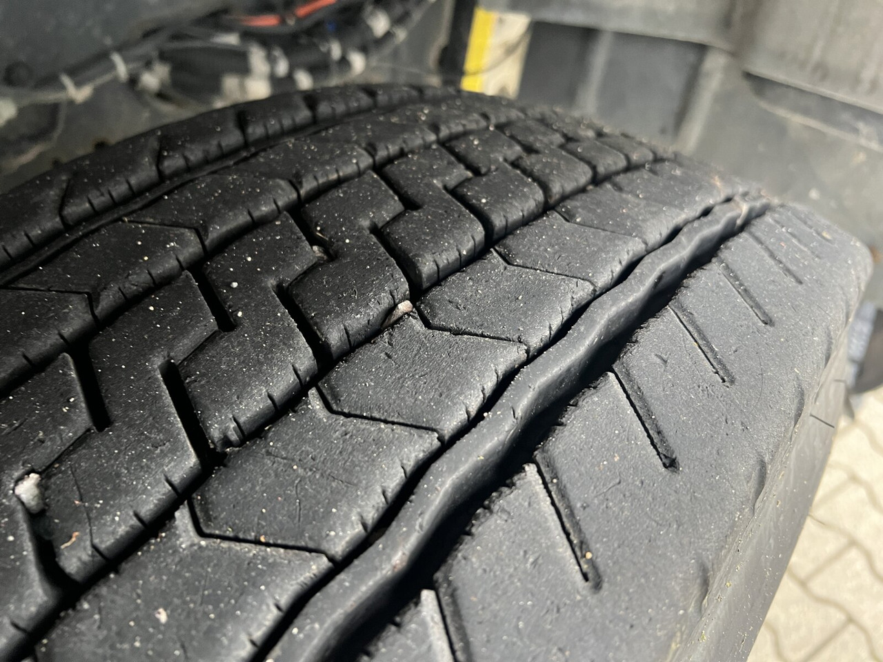 Trakker AD260T36 6x4 Trakker AD260T36 6x4 - Вантажівка шасі: фото 4 Trakker AD260T36 6x4 Trakker AD260T36 6x4 - Вантажівка шасі: фото 4