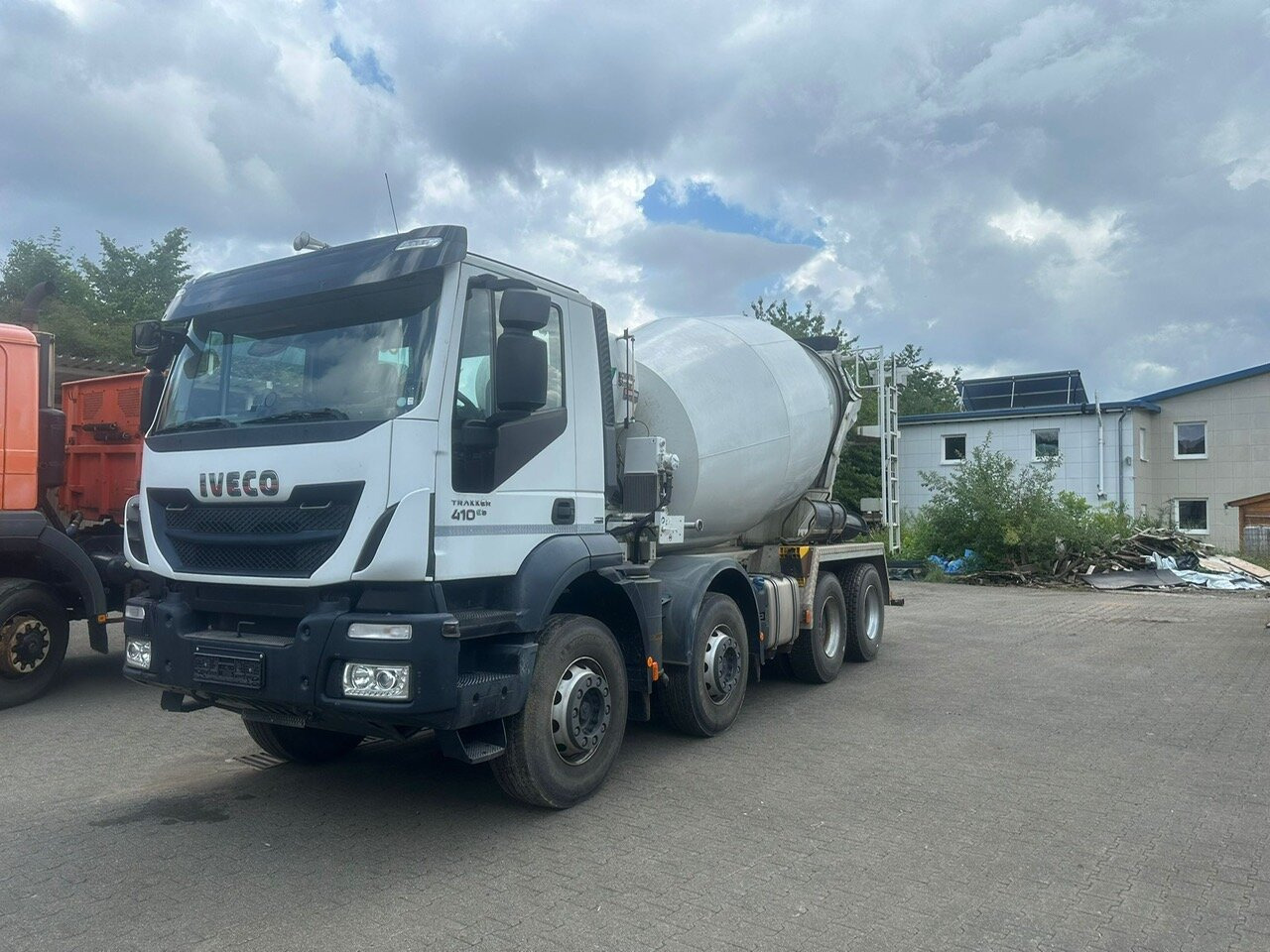 Trakker AD340T41B 8x4 Trakker AD340T41B 8x4, Betonmischer Stetter ca. 9m³ - Автобетонозмішувач: фото 1 Trakker AD340T41B 8x4 Trakker AD340T41B 8x4, Betonmischer Stetter ca. 9m³ - Автобетонозмішувач: фото 1
