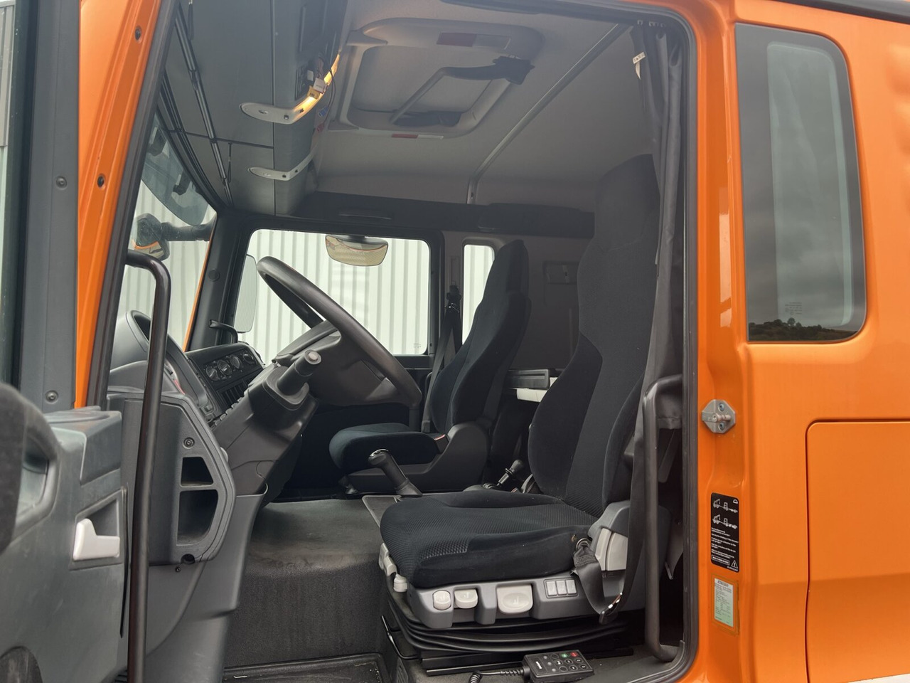 MAN TGL 8.220 4X2 BL TGL 8.220 4X2 BL - Тягач: фото 2 MAN TGL 8.220 4X2 BL TGL 8.220 4X2 BL - Тягач: фото 2