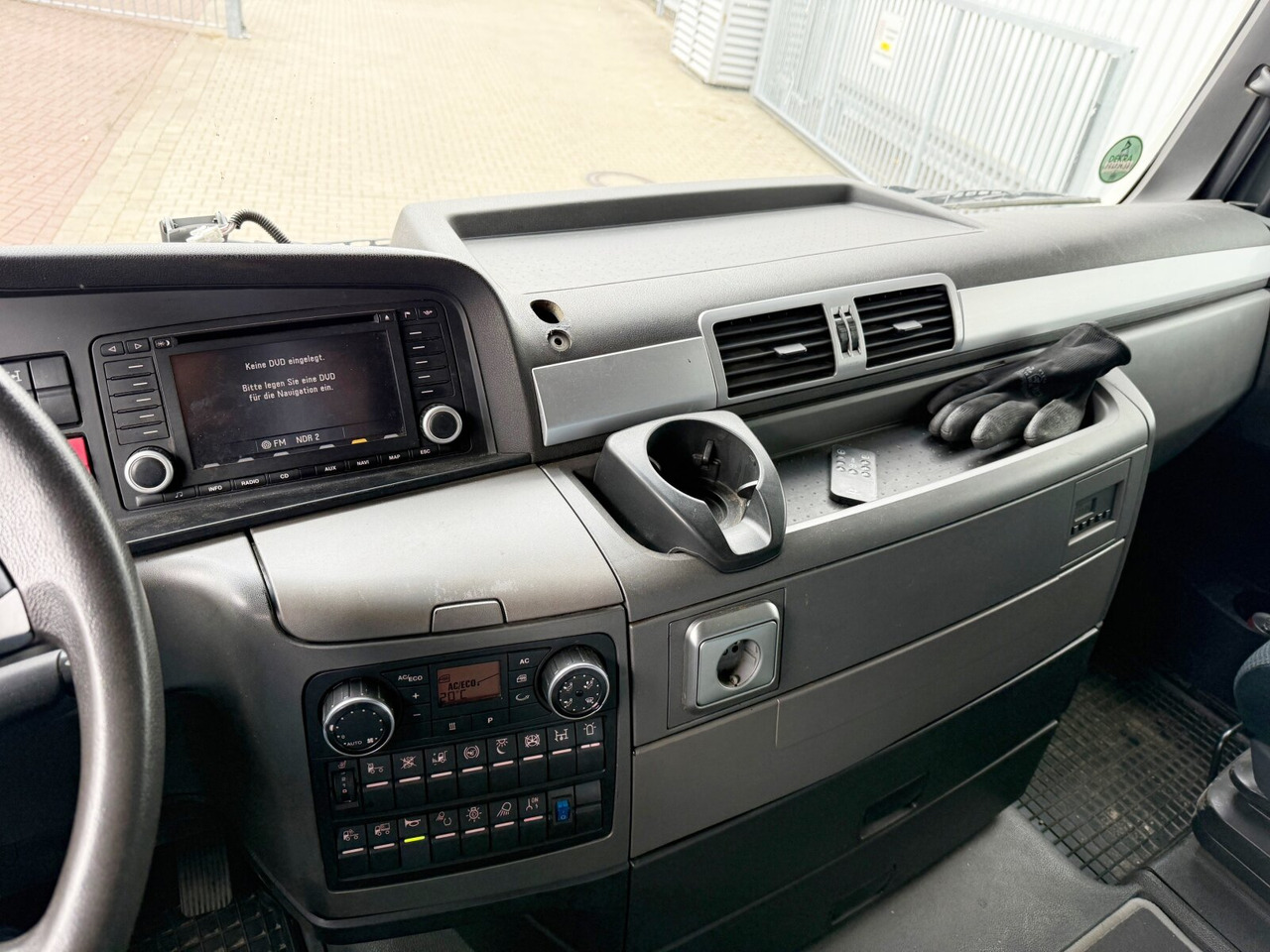 MAN TGX 26.480 6x4 BLS TGX 26.480 6x4 BLS, Retarder, XLX, Standklima, Hydraulik, zGG 90t - Тягач: фото 5 MAN TGX 26.480 6x4 BLS TGX 26.480 6x4 BLS, Retarder, XLX, Standklima, Hydraulik, zGG 90t - Тягач: фото 5