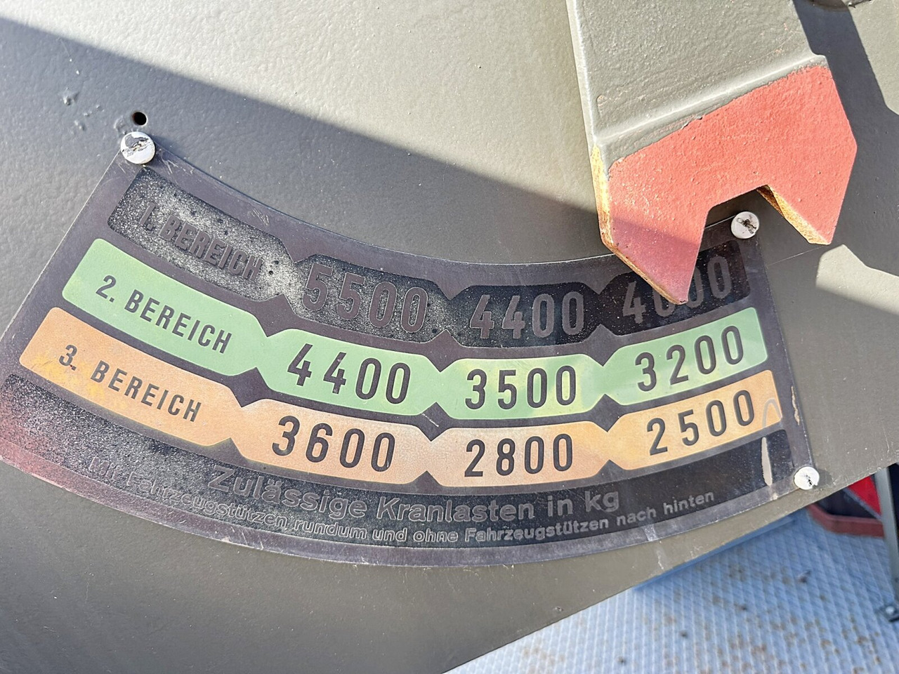 KLOECKNER-H-DEUTZ Jupiter 178D15A6X6 Jupiter 178D15A 6X6, Bundeswehr-Kran,Wilhag - Вантажівка, Вантажівка з маніпулятором: фото 2 KLOECKNER-H-DEUTZ Jupiter 178D15A6X6 Jupiter 178D15A 6X6, Bundeswehr-Kran,Wilhag - Вантажівка, Вантажівка з маніпулятором: фото 2