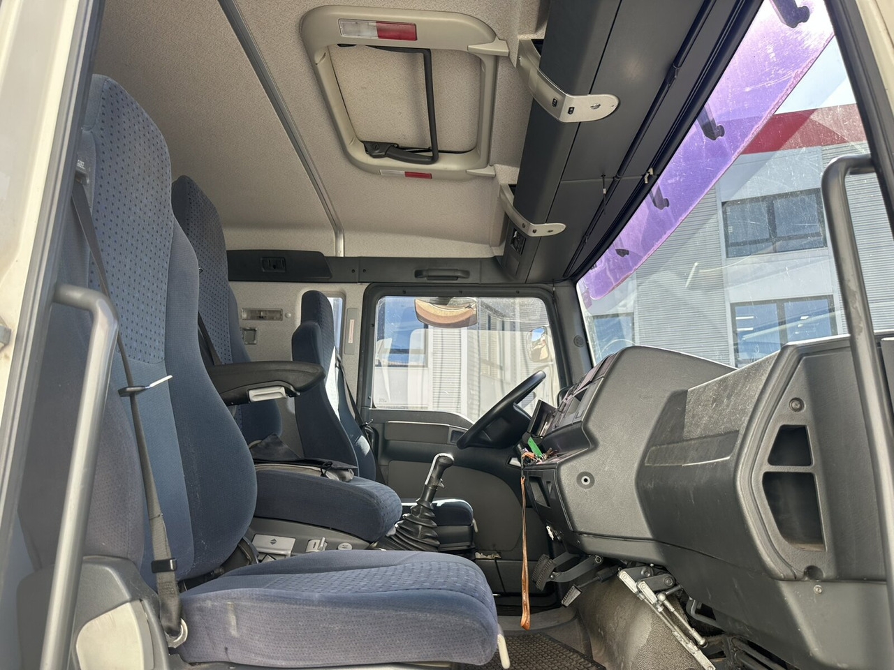 MAN TGA 18.360 LL 4x2 TGA 18.360 LL 4x2, Fahrschule - Вантажівка: фото 3 MAN TGA 18.360 LL 4x2 TGA 18.360 LL 4x2, Fahrschule - Вантажівка: фото 3