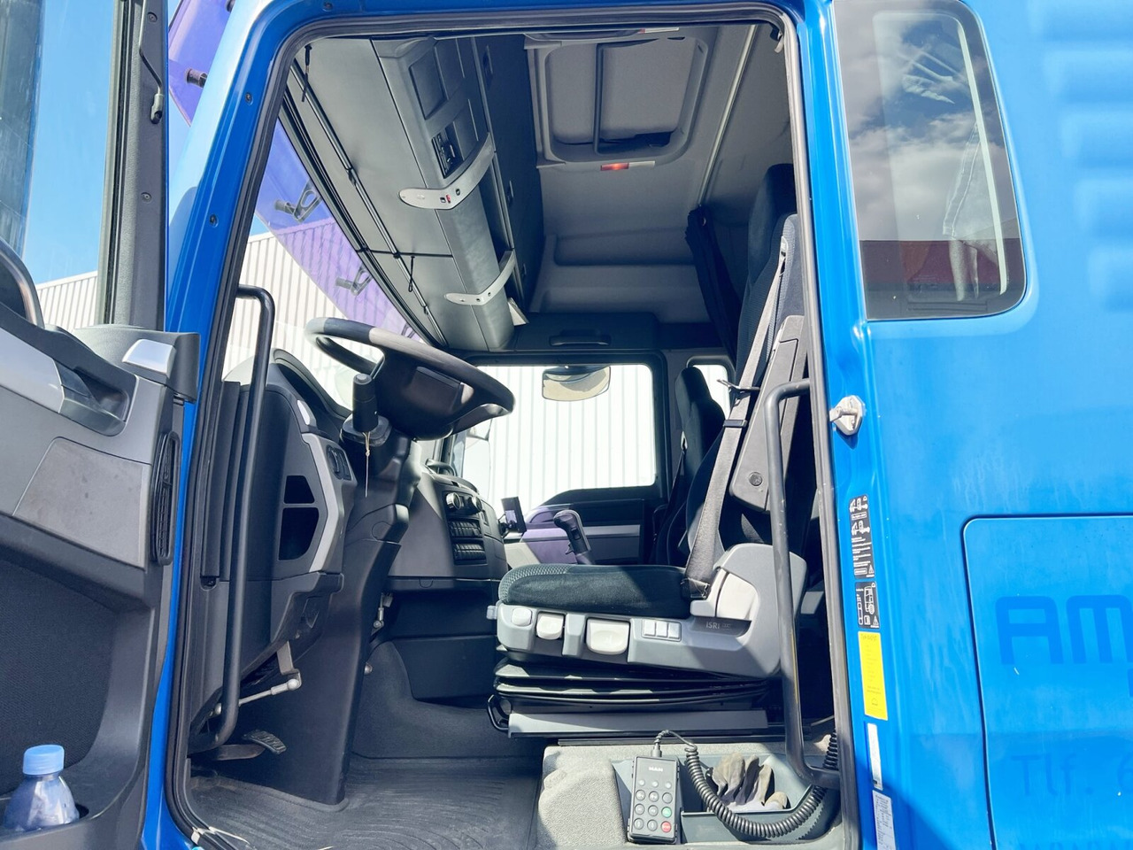 MAN TGX 18.400 4X2 LL TGX 18.400 4X2 LL, Fahrschule, XLX-Fahrerhaus - Вантажівка: фото 3 MAN TGX 18.400 4X2 LL TGX 18.400 4X2 LL, Fahrschule, XLX-Fahrerhaus - Вантажівка: фото 3