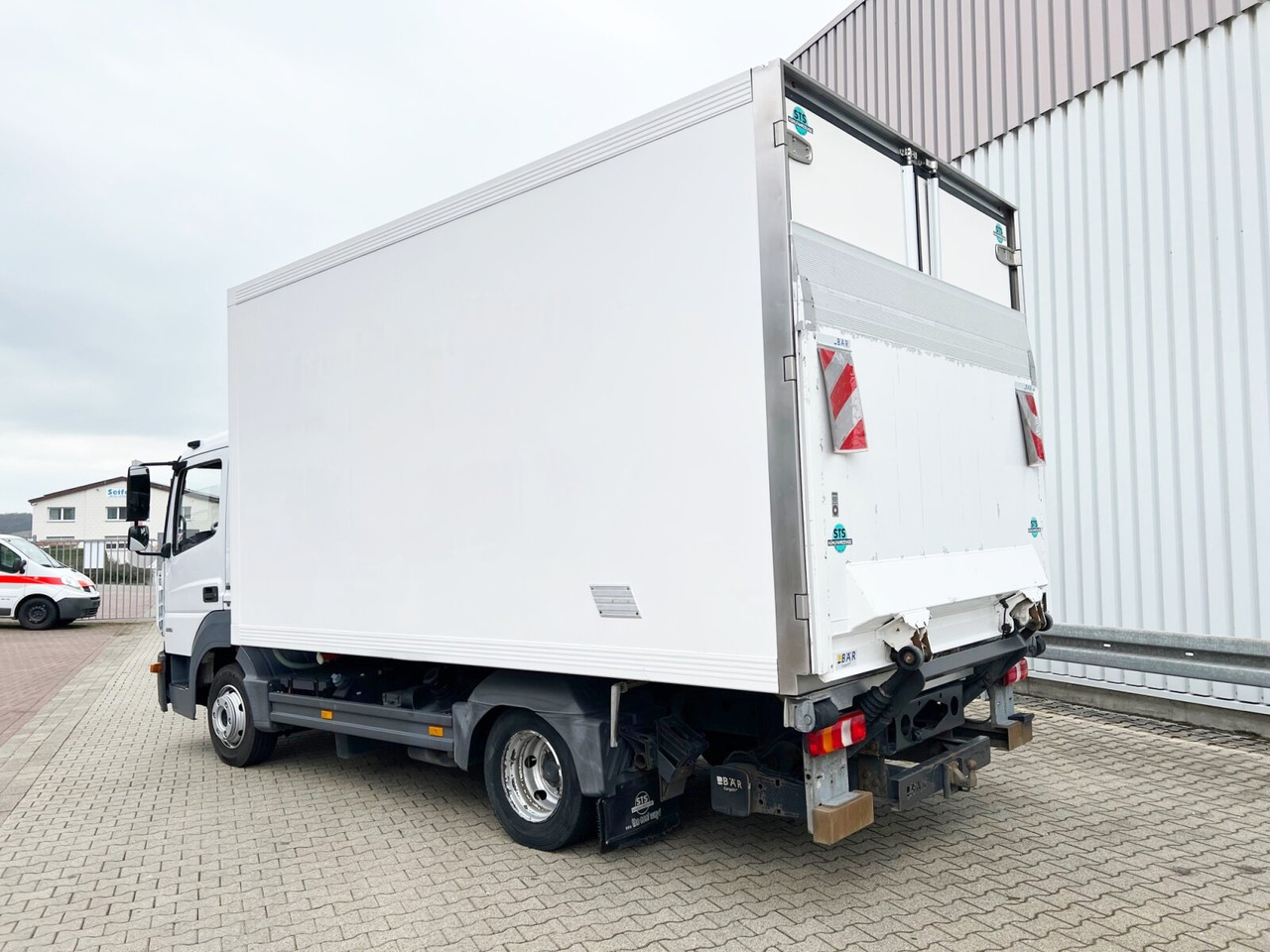 Mercedes-Benz Atego 816 L 4x2 Atego 816 L 4x2, Kühlkoffer, ThermoKing, LBW BÄR - Вантажівка: фото 4 Mercedes-Benz Atego 816 L 4x2 Atego 816 L 4x2, Kühlkoffer, ThermoKing, LBW BÄR - Вантажівка: фото 4