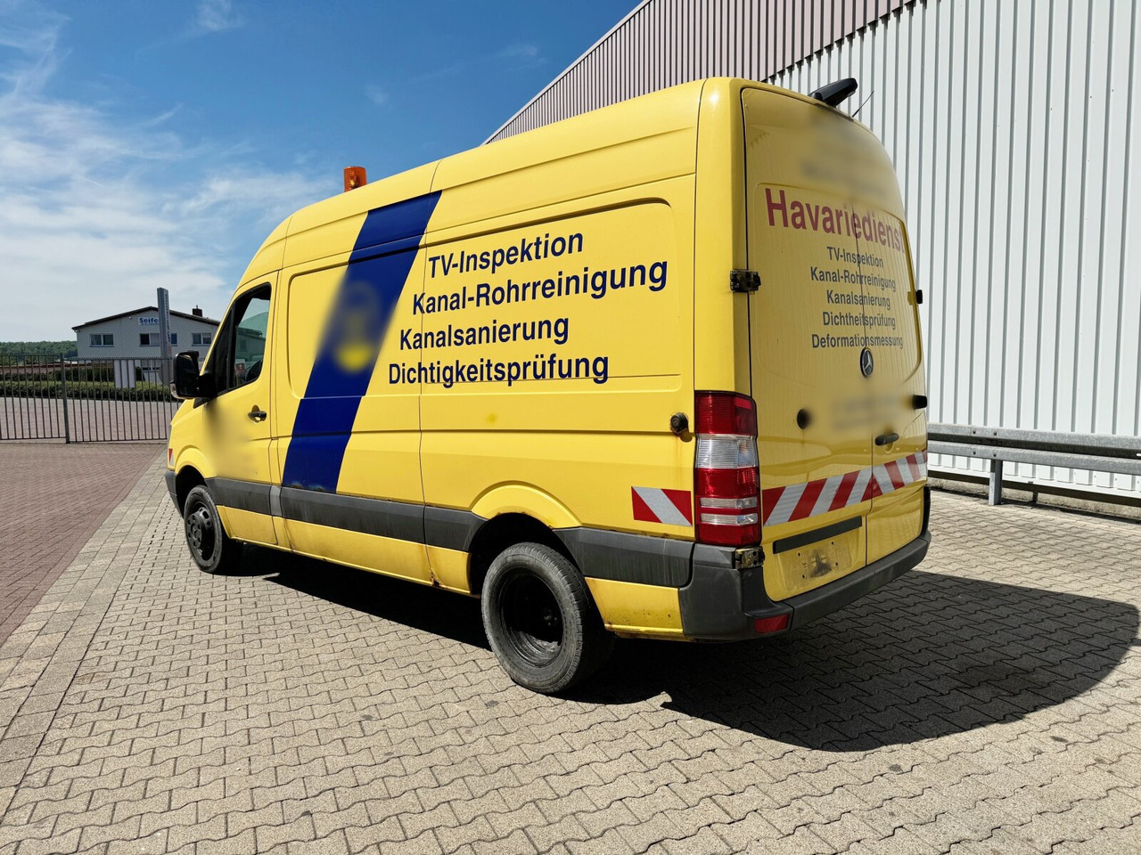 Mercedes-Benz Sprinter 516 KA 4x2 Sprinter 516 KA 4x2, KaRo Hochdruckspüler 150Bar/85l - Вантажівка: фото 5 Mercedes-Benz Sprinter 516 KA 4x2 Sprinter 516 KA 4x2, KaRo Hochdruckspüler 150Bar/85l - Вантажівка: фото 5