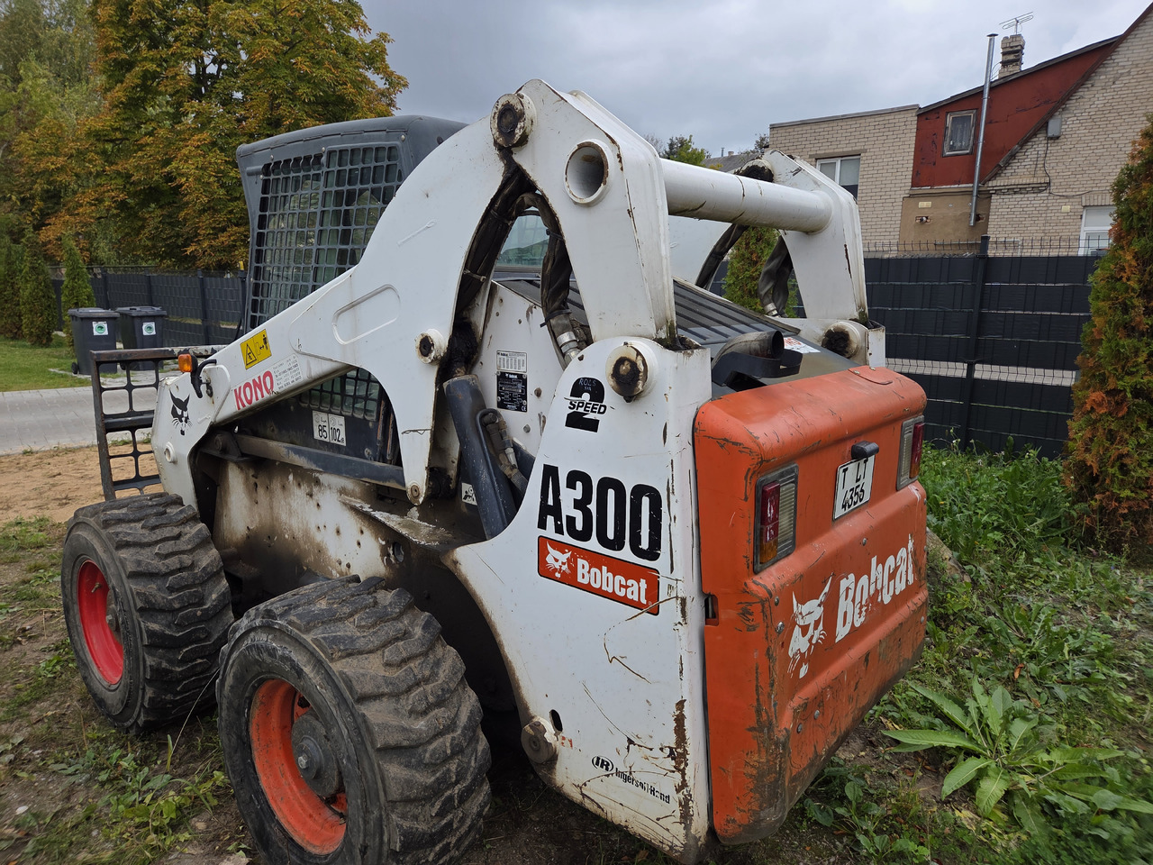 BOBCAT A300 - Міні-навантажувач: фото 3 BOBCAT A300 - Міні-навантажувач: фото 3