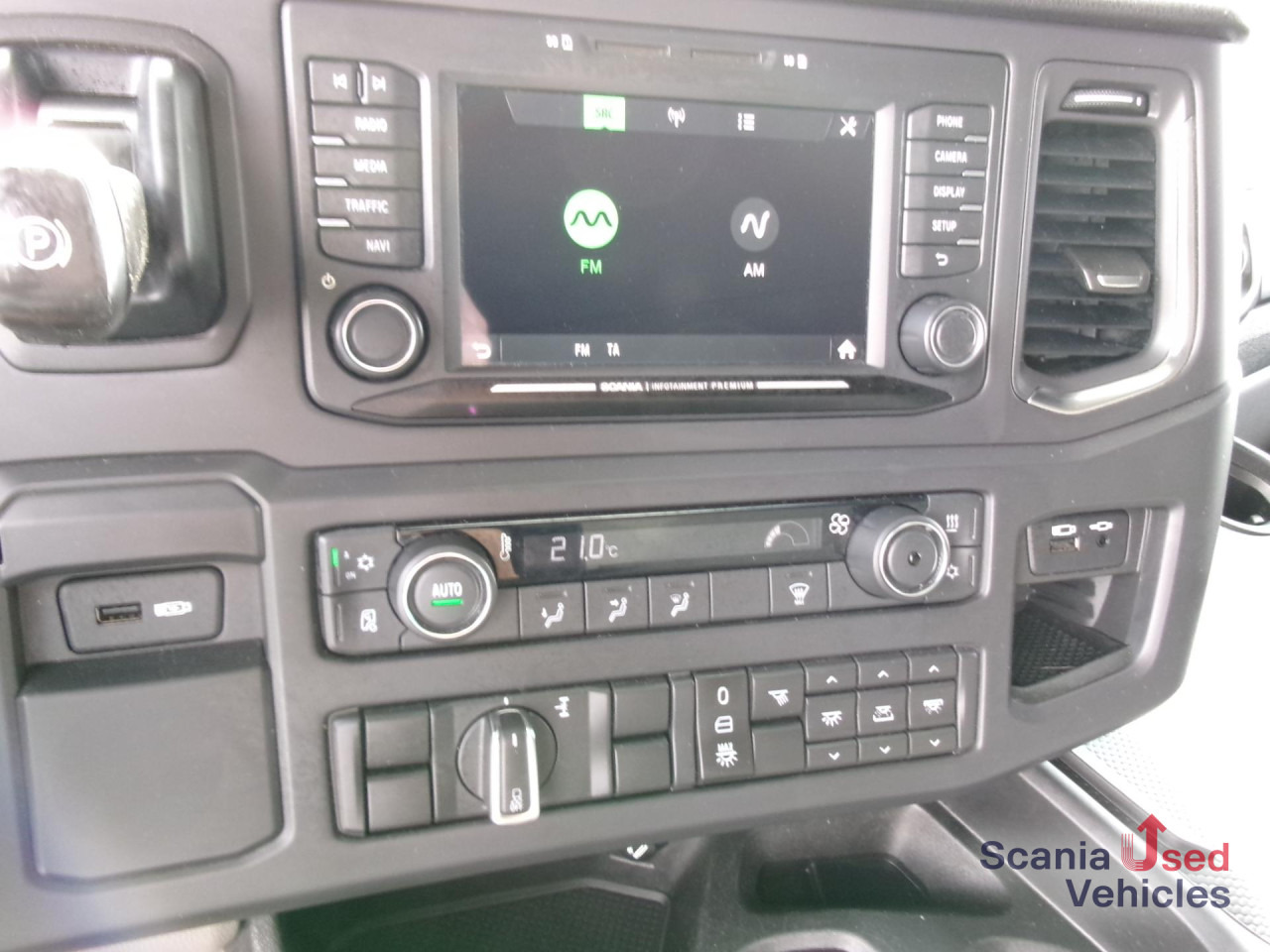 SCANIA R 450 A4X2EB - Тягач: фото 2 SCANIA R 450 A4X2EB - Тягач: фото 2