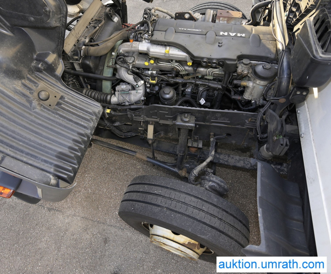 MAN TGL 12.250 4x2 L/BL Koffer Ladebordwand Klimaautomatik NAVI Luftfederung Automatikgetriebe EURO 6 в лізинг MAN TGL 12.250 4x2 L/BL Koffer Ladebordwand Klimaautomatik NAVI Luftfederung Automatikgetriebe EURO 6: фото 14