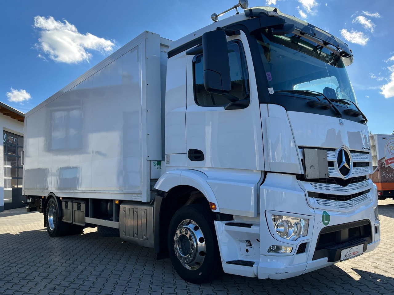 Mercedes-Benz Antos 1836 Klappwand Getränkekoffer beheizt - Для перевезення напоїв вантажівка: фото 4 Mercedes-Benz Antos 1836 Klappwand Getränkekoffer beheizt - Для перевезення напоїв вантажівка: фото 4