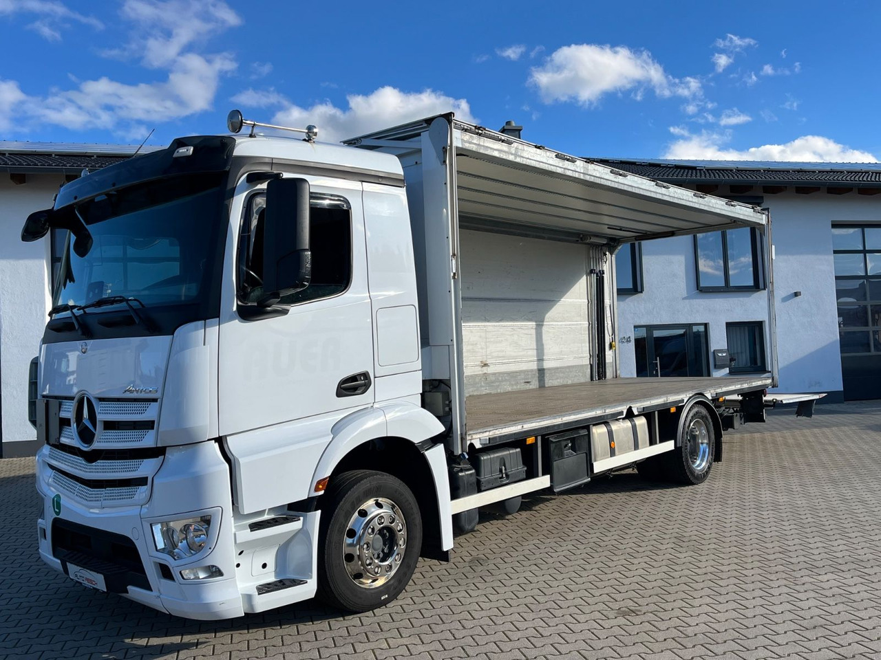 Mercedes-Benz Antos 1836 Klappwand Getränkekoffer beheizt - Для перевезення напоїв вантажівка: фото 3 Mercedes-Benz Antos 1836 Klappwand Getränkekoffer beheizt - Для перевезення напоїв вантажівка: фото 3