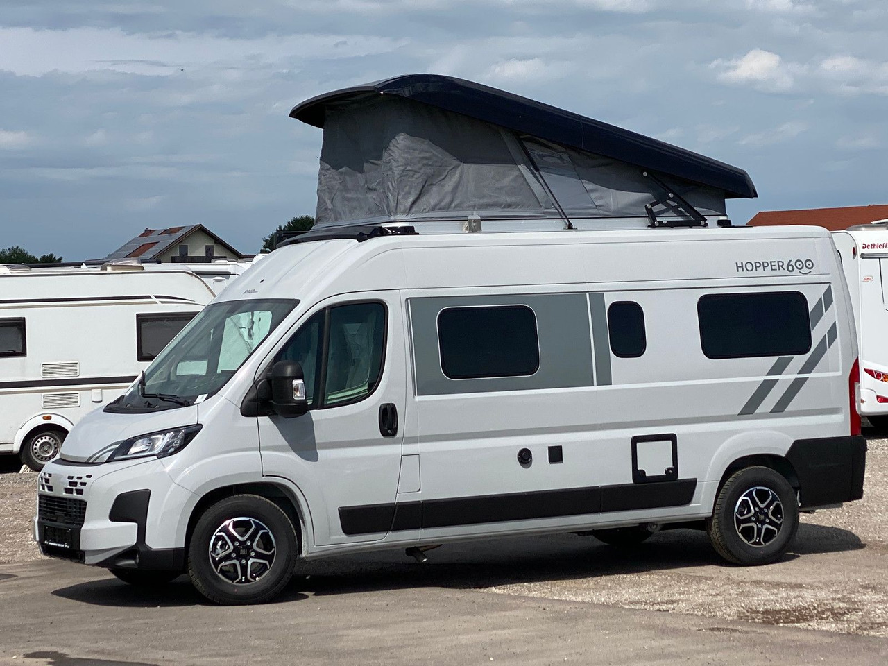 Carado CV 600 Aufstelldach, white Label - Кастенваген: фото 2 Carado CV 600 Aufstelldach, white Label - Кастенваген: фото 2