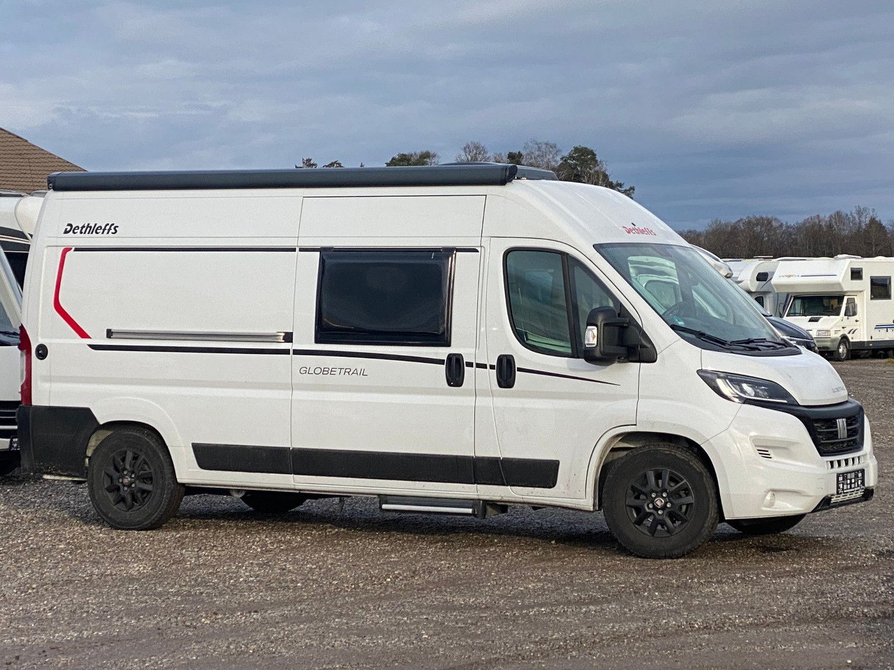 Dethleffs Globetrail CVD 600 DK Classic - Кастенваген: фото 3 Dethleffs Globetrail CVD 600 DK Classic - Кастенваген: фото 3