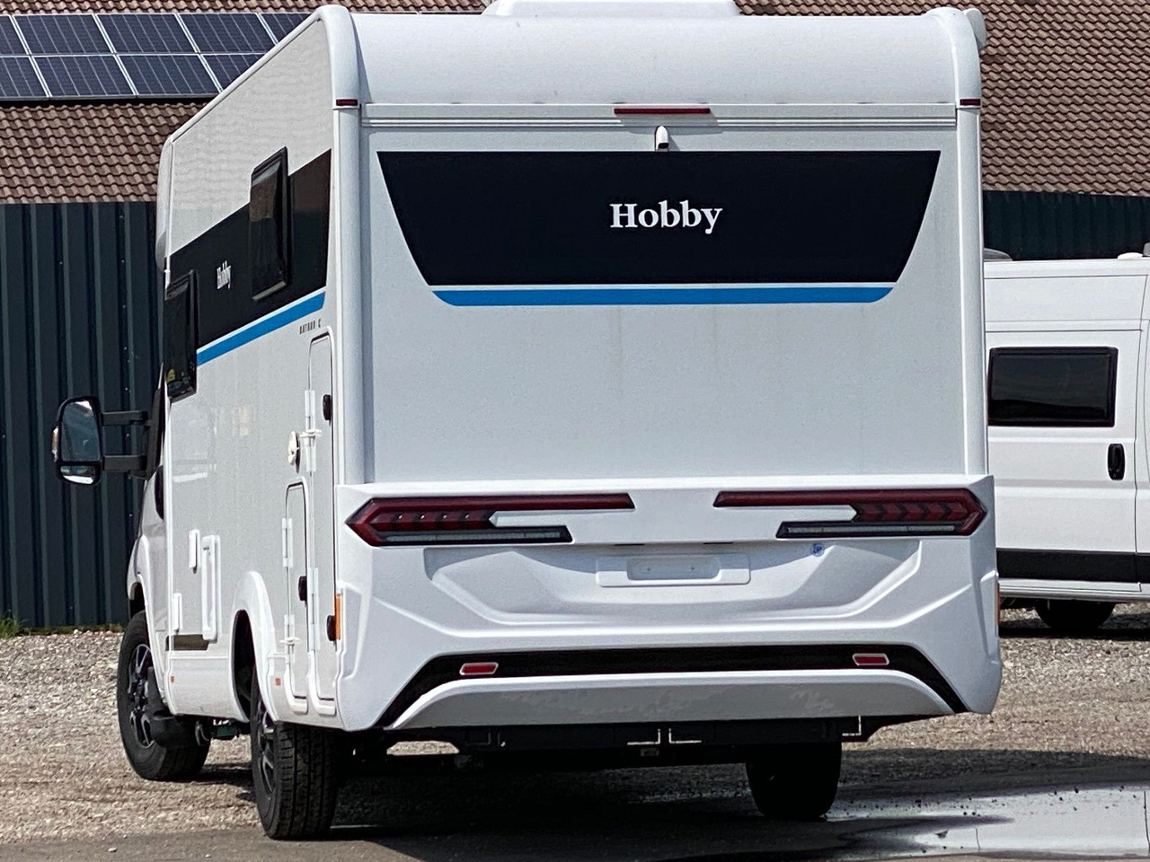 Hobby OnTour C 700 GQ MJ25/MARKISE/RFK/SAFETY-PAKET - Напівінтегрований автобудинок: фото 4 Hobby OnTour C 700 GQ MJ25/MARKISE/RFK/SAFETY-PAKET - Напівінтегрований автобудинок: фото 4