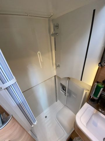 Новий Напівінтегрований автобудинок Knaus Tourer CUV 500 MQ CUVISION ,mit Slide Bett,4pers: фото 14 Новий Напівінтегрований автобудинок Knaus Tourer CUV 500 MQ CUVISION ,mit Slide Bett,4pers: фото 14