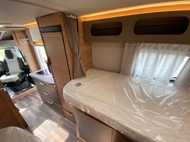 Новий Напівінтегрований автобудинок Weinsberg CaraCompact 600 MEG EDITION [PEPPER]25 Modell S7: фото 18