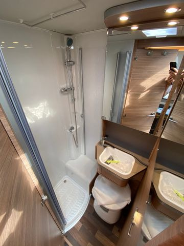 Новий Напівінтегрований автобудинок Weinsberg CaraCompact 600 MEG EDITION [PEPPER]25 Modell S7: фото 10